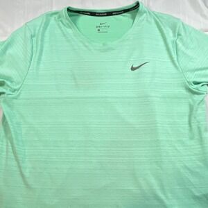 Nike Dri-FIT Men's Green L Regular Fit Short Sleeve Crew Neck Running T-Shirt